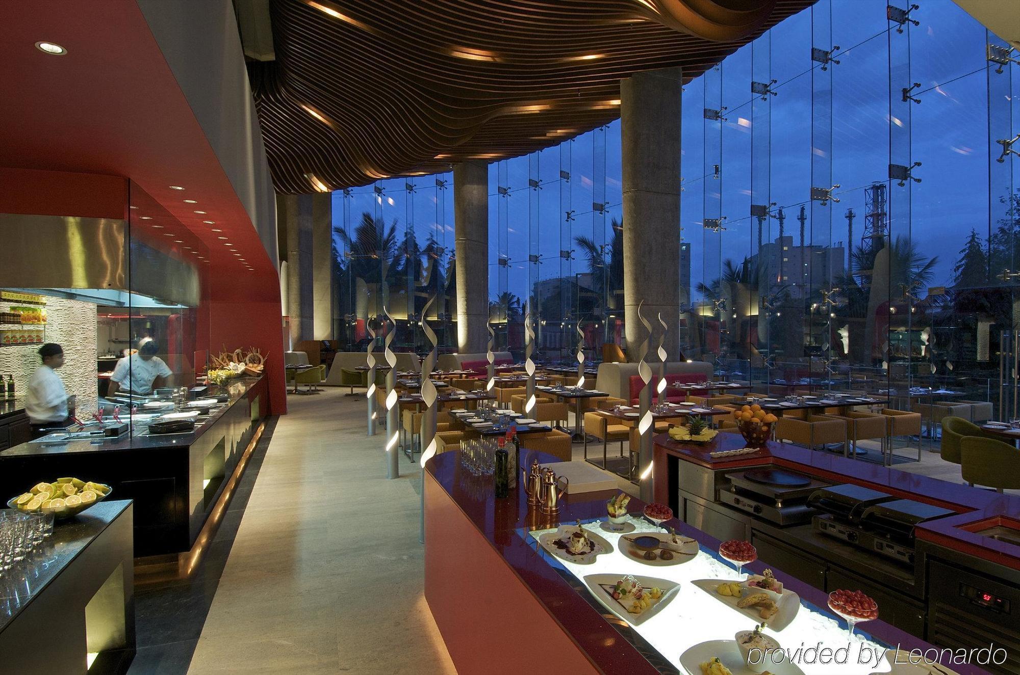 Vivanta Bengaluru, Whitefield Restoran fotoğraf